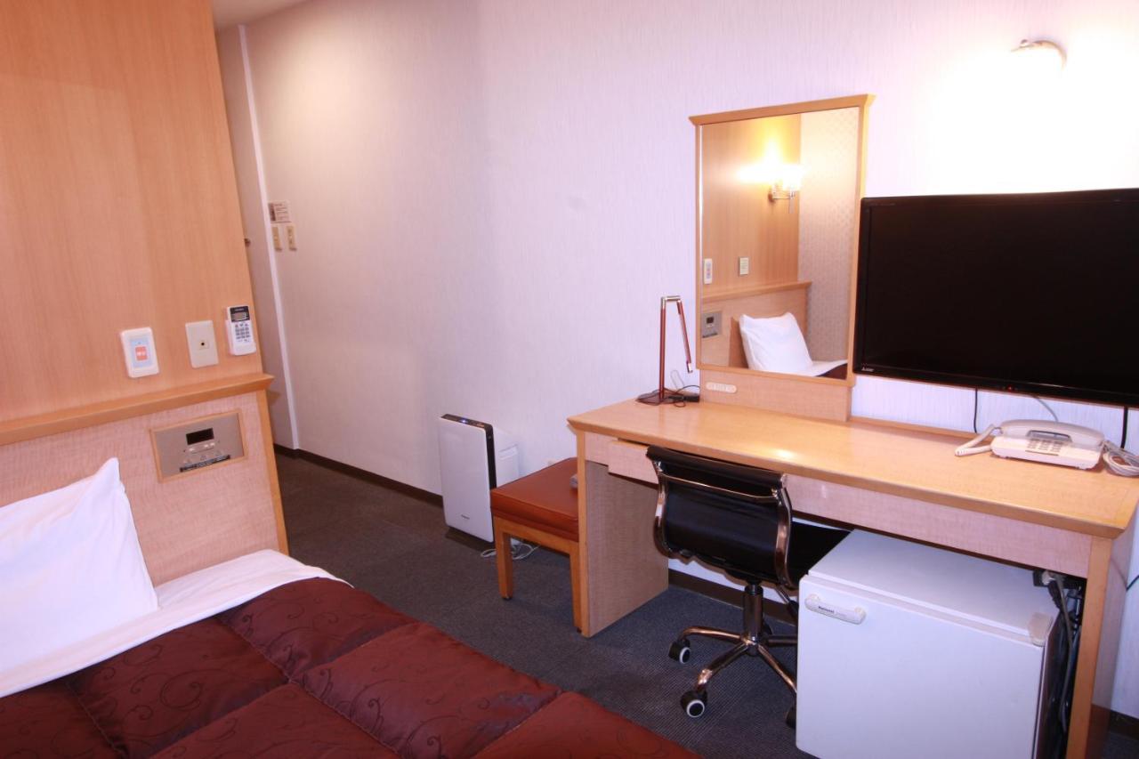 Yokkaichi Urban Hotel Buitenkant foto