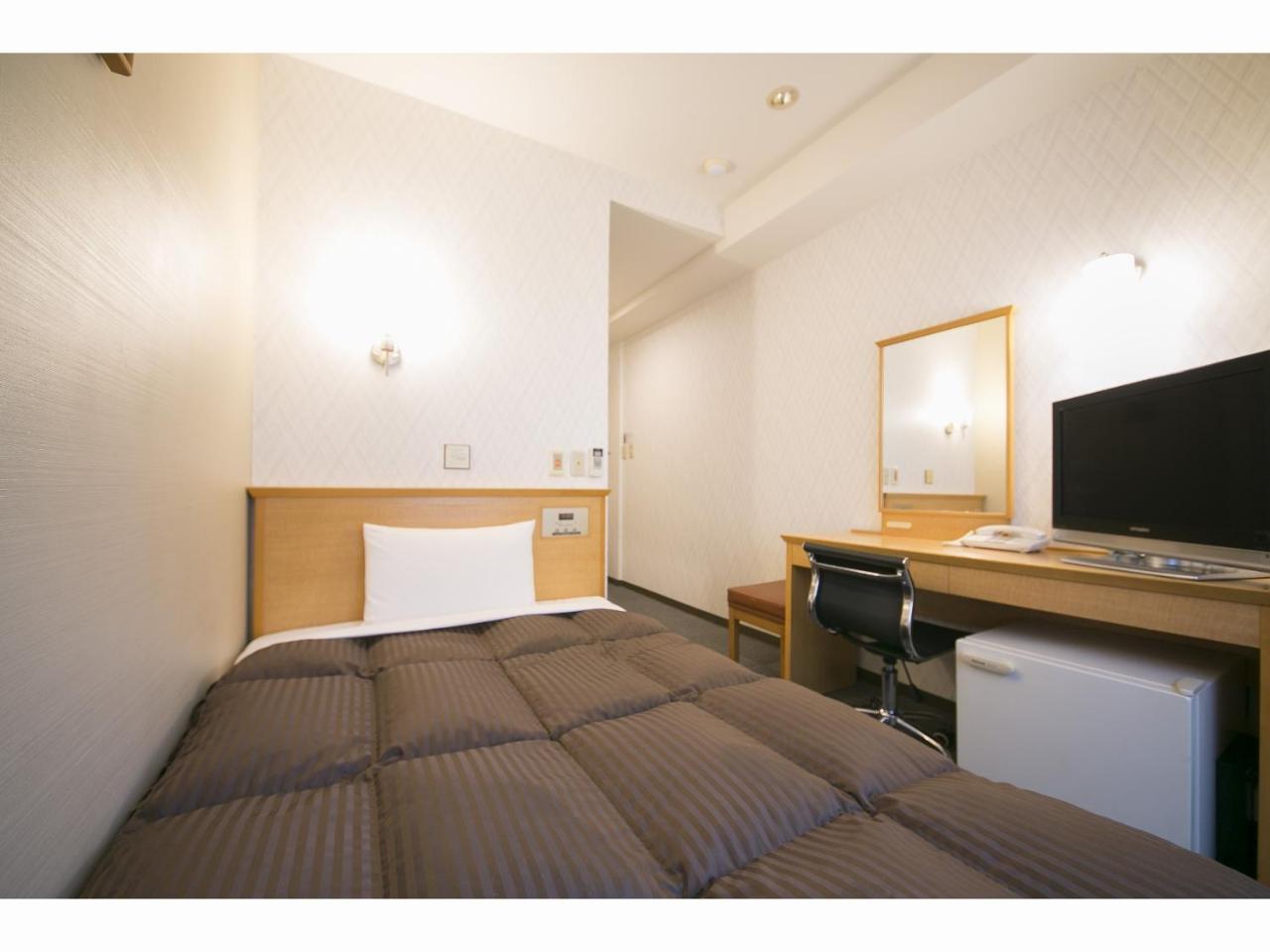 Yokkaichi Urban Hotel Buitenkant foto